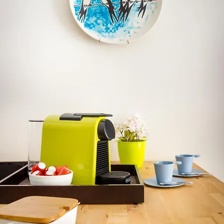 Exquisite Retreat In A Traditional Area Of Apartment