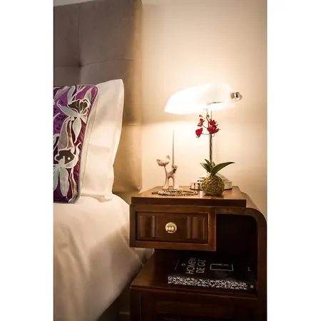 Exquisite Retreat In A Traditional Area Of * Порту