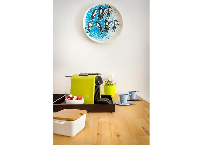 아파트 Exquisite Retreat In A Traditional Area Of *