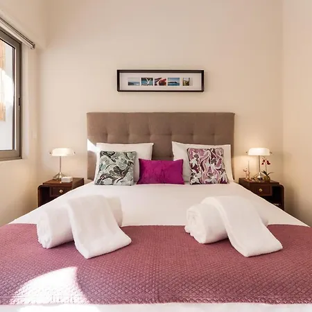 Exquisite Retreat In A Traditional Area Of 포르투