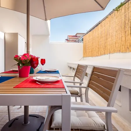 Exquisite Retreat In A Traditional Area Of Apartament *